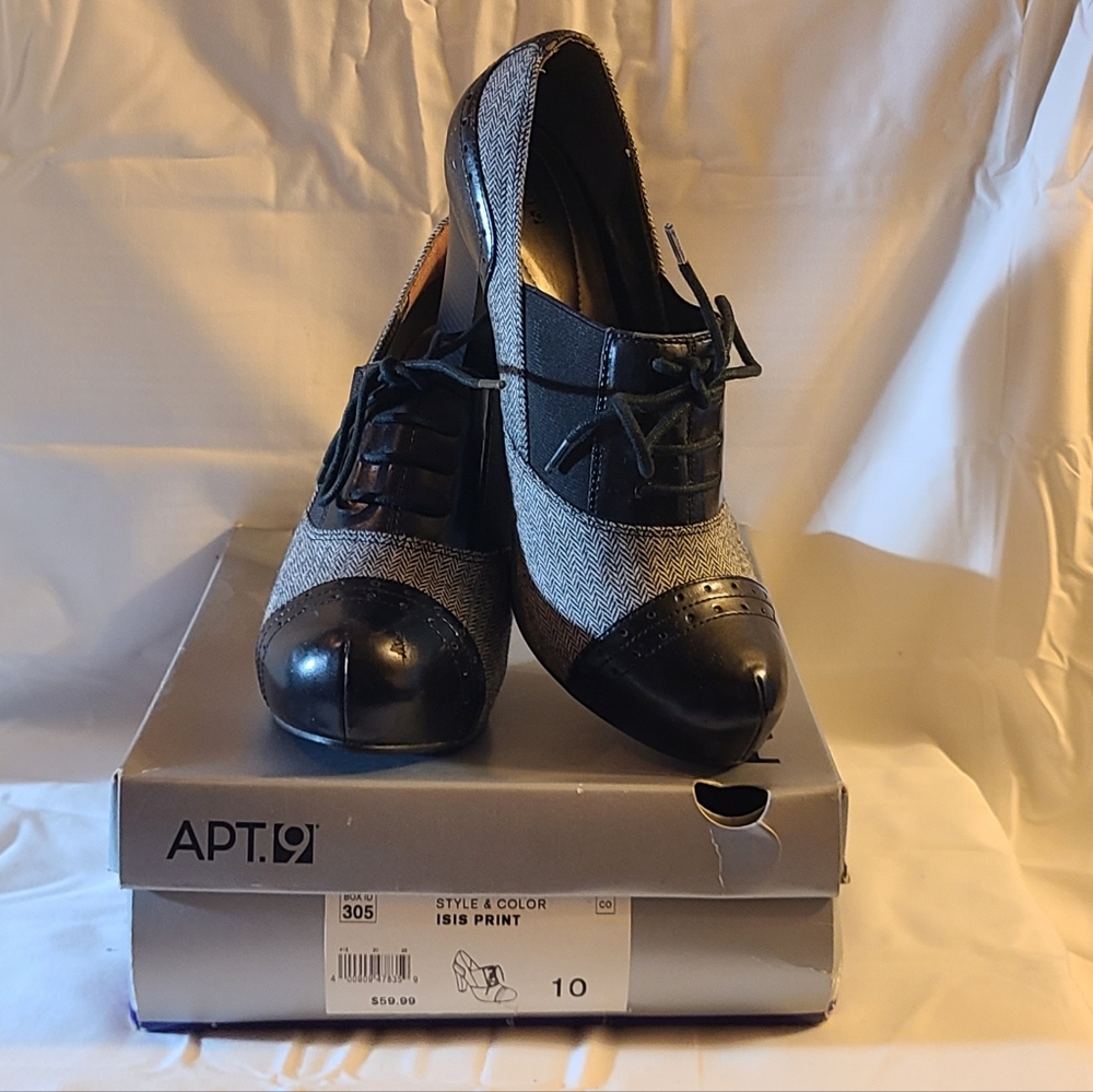 Apt. 9 Oxford Heels